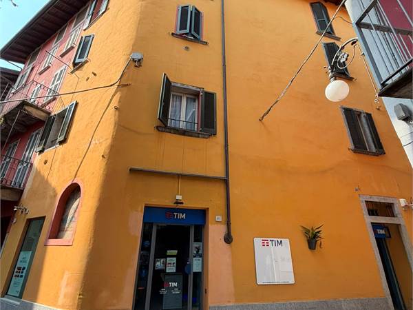 Vermietete 3-Zimmer-Wohnung mit Balkon, im Zentrum von Intra